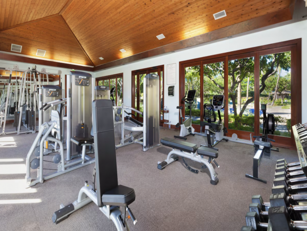 Waimea Villa Luxury Throughout Main House & Guest House