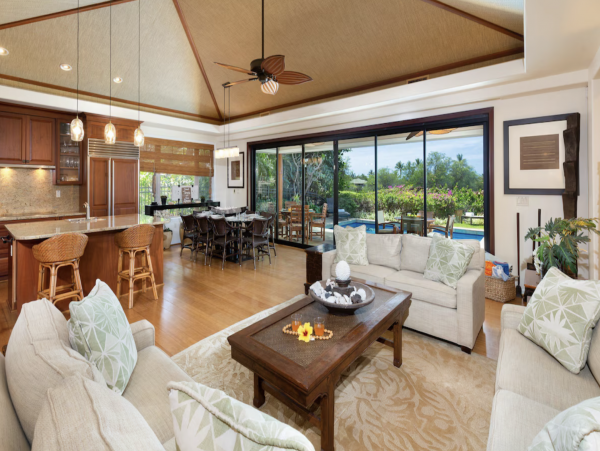 Waimea Villa Luxury Throughout Main House & Guest House