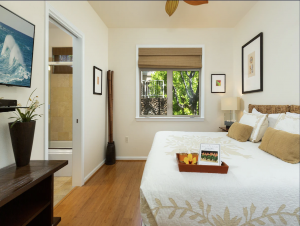 Waimea Villa Luxury Throughout Main House & Guest House