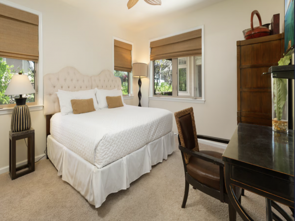 Waimea Villa Luxury Throughout Main House & Guest House