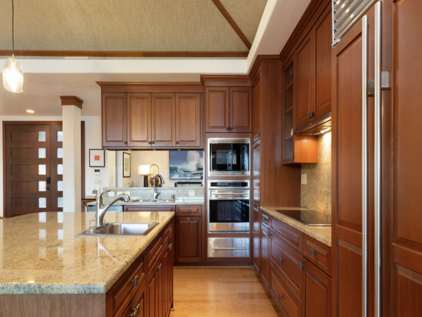 Waimea Villa Luxury Throughout Main House & Guest House