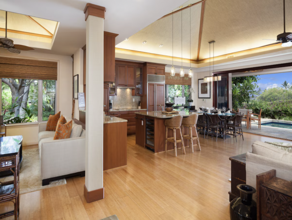 Waimea Villa Luxury Throughout Main House & Guest House