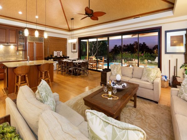 Waimea Villa Luxury Throughout Main House & Guest House