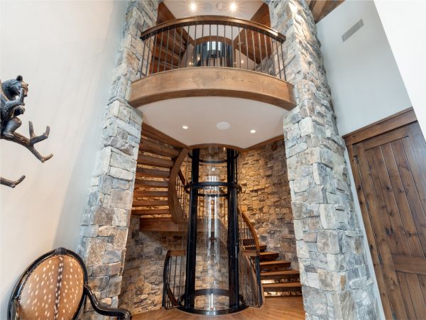 Luxury Ski in/Ski out Vail  Pool and Hot Tub Private Ski Chalet - Private Funicular Walk to Village