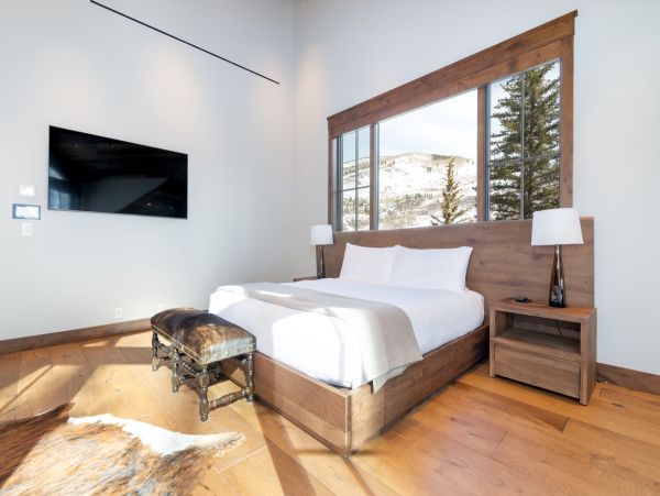 Luxury Ski in/Ski out Vail  Pool and Hot Tub Private Ski Chalet - Private Funicular Walk to Village