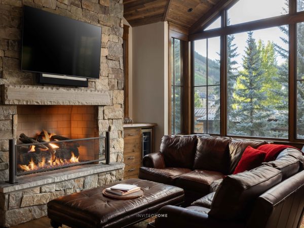 Luxury Ski in/Ski out Vail  Pool and Hot Tub Private Ski Chalet - Private Funicular Walk to Village