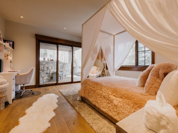 Luxury Ski in/Ski out Vail  Pool and Hot Tub Private Ski Chalet - Private Funicular Walk to Village - additional view, photo 3