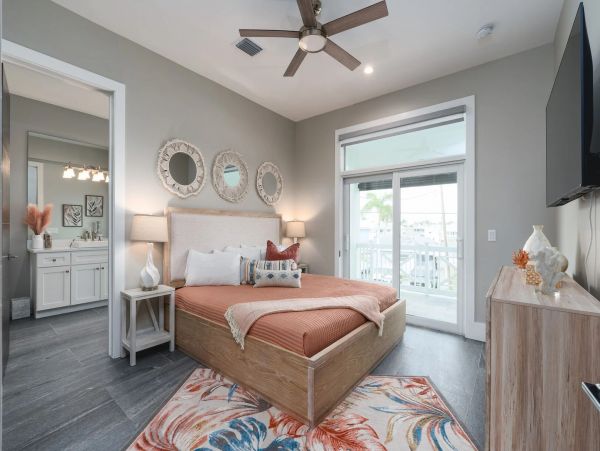 Discover Luxury Four Bedroom Villa For 10 Guest - Your Dream Vacation Home in Fort Myers Beach