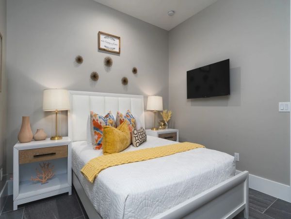Discover Luxury Four Bedroom Villa For 10 Guest - Your Dream Vacation Home in Fort Myers Beach