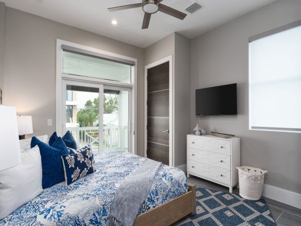 Discover Luxury Four Bedroom Villa For 10 Guest - Your Dream Vacation Home in Fort Myers Beach