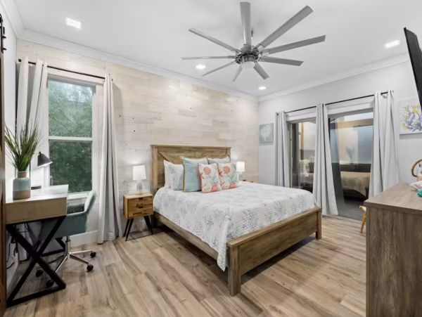 Marco Island Waterfront 4 Bedroom Vacation Rental Sleeps 8