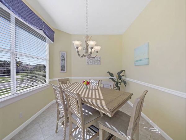 Tropical 3 Bedroom Vacation Getaway in Marco Island Sleeps 6