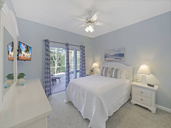 Tropical 3 Bedroom Vacation Getaway in Marco Island Sleeps 6