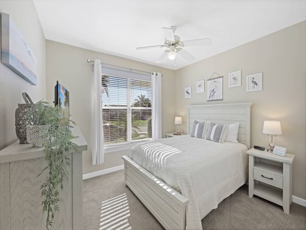 Tropical 3 Bedroom Vacation Getaway in Marco Island Sleeps 6