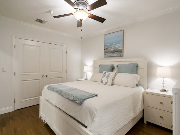 Indian Rocks Vacation Beach Condo Three Bedrooms Sleeps 8