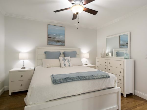 Indian Rocks Vacation Beach Condo Three Bedrooms Sleeps 8