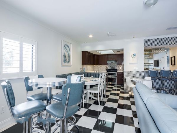 Indian Rocks Vacation Beach Condo Three Bedrooms Sleeps 8