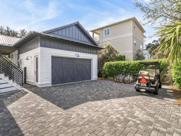 Santa Rosa Beach Lovely Rental Six Bedrooms 150 Yards to Beach