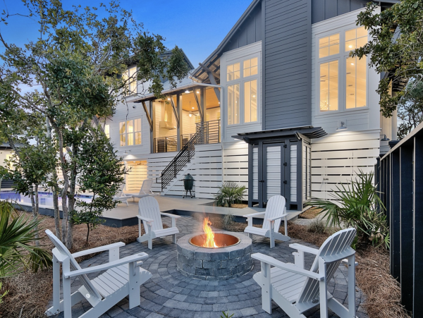 Santa Rosa Beach Lovely Rental Six Bedrooms 150 Yards to Beach