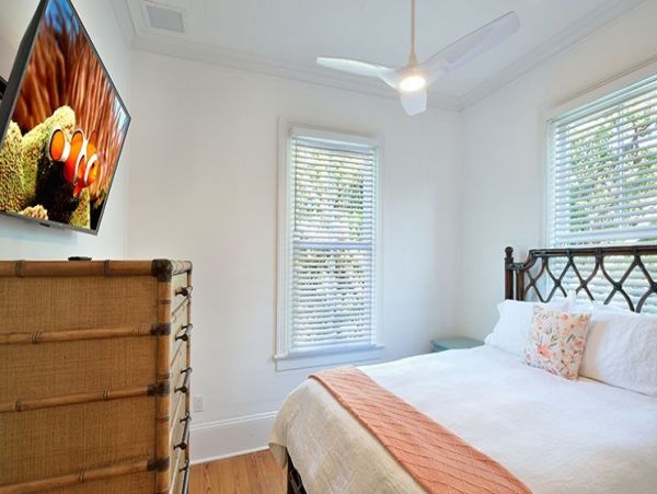 Tropical Key West Vacation Getaway with 5 Bedrooms