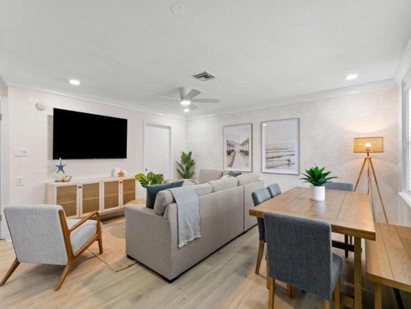 Lovely Vacation 3 Bedroom Condo in Indian Shores