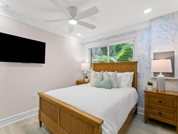 Lovely Vacation 3 Bedroom Condo in Indian Shores