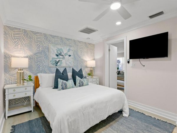 Lovely Vacation 3 Bedroom Condo in Indian Shores