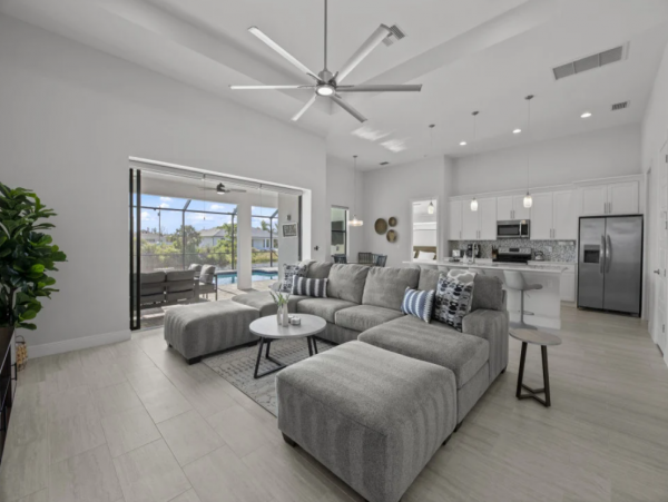 Luxury Cape Coral 4 Bedroom Pool Vacation Home