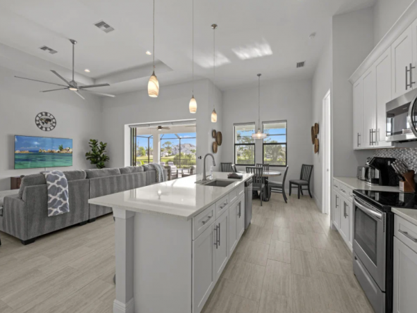 Luxury Cape Coral 4 Bedroom Pool Vacation Home