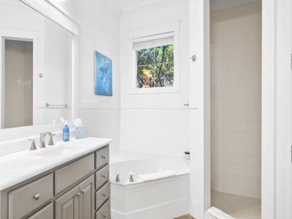 Gorgeous 7 Bedroom Home with Great Amenities