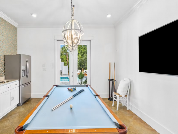 Gorgeous 7 Bedroom Home with Great Amenities