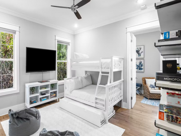 Gorgeous 7 Bedroom Home with Great Amenities