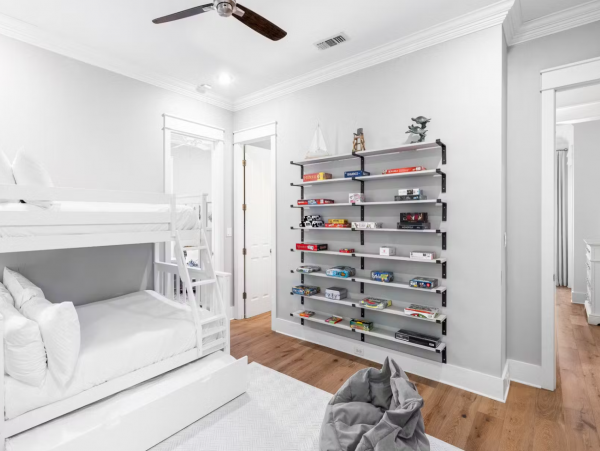 Gorgeous 7 Bedroom Home with Great Amenities