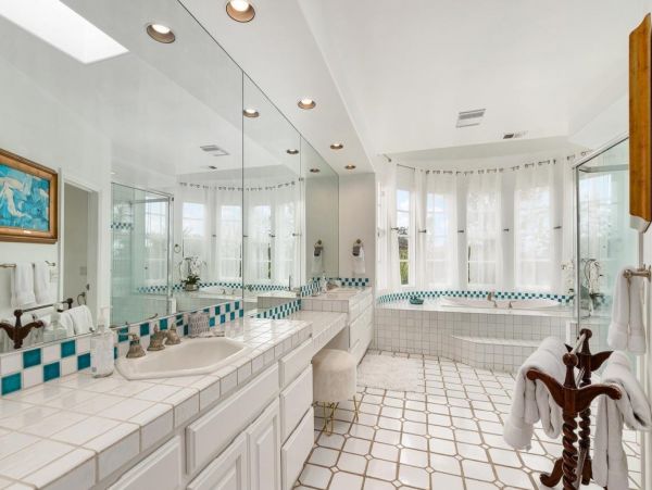 La Jolla Home with 5 Bedroom