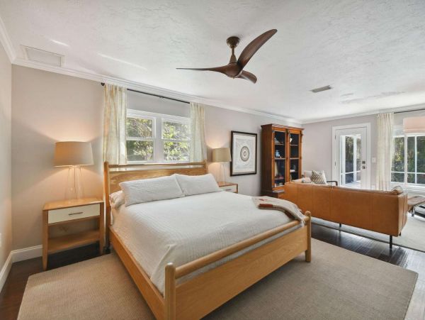 Sarasota Charming Home with 3 Bedroom