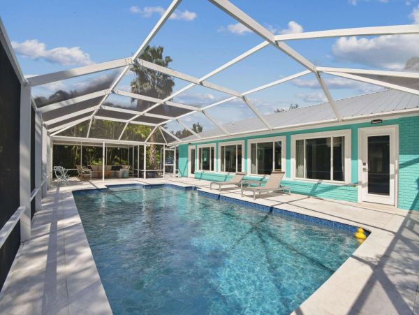 Sarasota Charming Home with 3 Bedroom