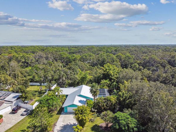 Sarasota Charming Home with 3 Bedroom