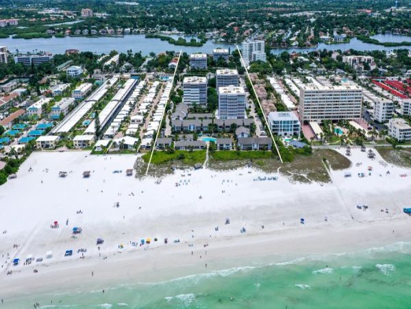 Siesta Key Condo with 3 Bedrooms