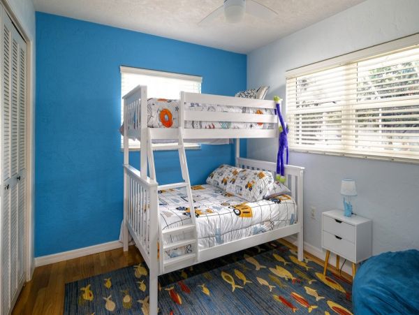 Four Bedroom Vacation Rental Home in Sarasota