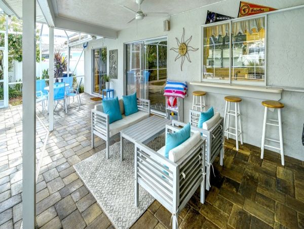 Four Bedroom Vacation Rental Home in Sarasota