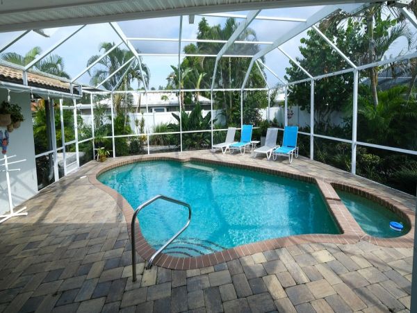 Four Bedroom Vacation Rental Home in Sarasota