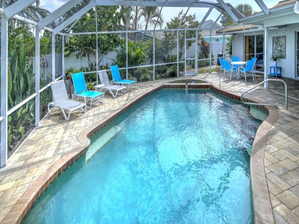 Four Bedroom Vacation Rental Home in Sarasota