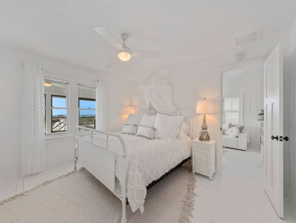 Oceanfront Anna Maria Luxury Vacation Home &  Separate Cottage Plus Golf Cart