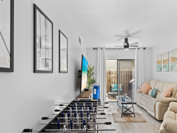 Tropical 2 Bedroom Vacation Getaway in Siesta Key