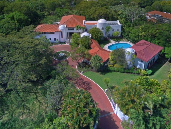 Barbados Estate luxury Vacation Villa - Staff- Pool