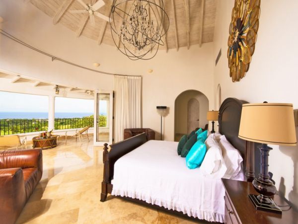 Luxury Vacation Villa with 8 Bedrooms & Great Amenities
