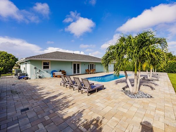 Beautiful North Naples Home with 3 Bedrooms