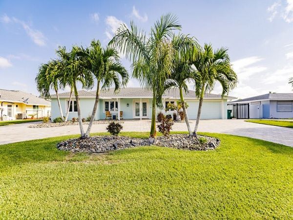 Beautiful North Naples Home with 3 Bedrooms