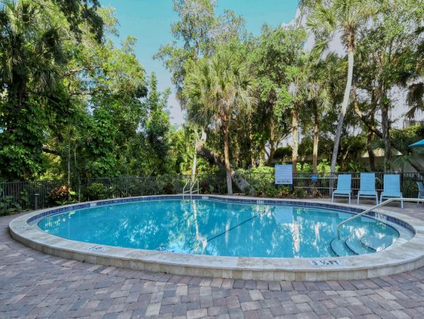 Siesta Key Two Bedroom Vacation Rental on the Beach