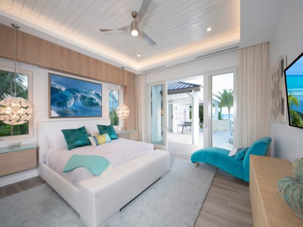 Seaside Serenity - Luxury 8-Bedroom Villa in the Cayman Islands